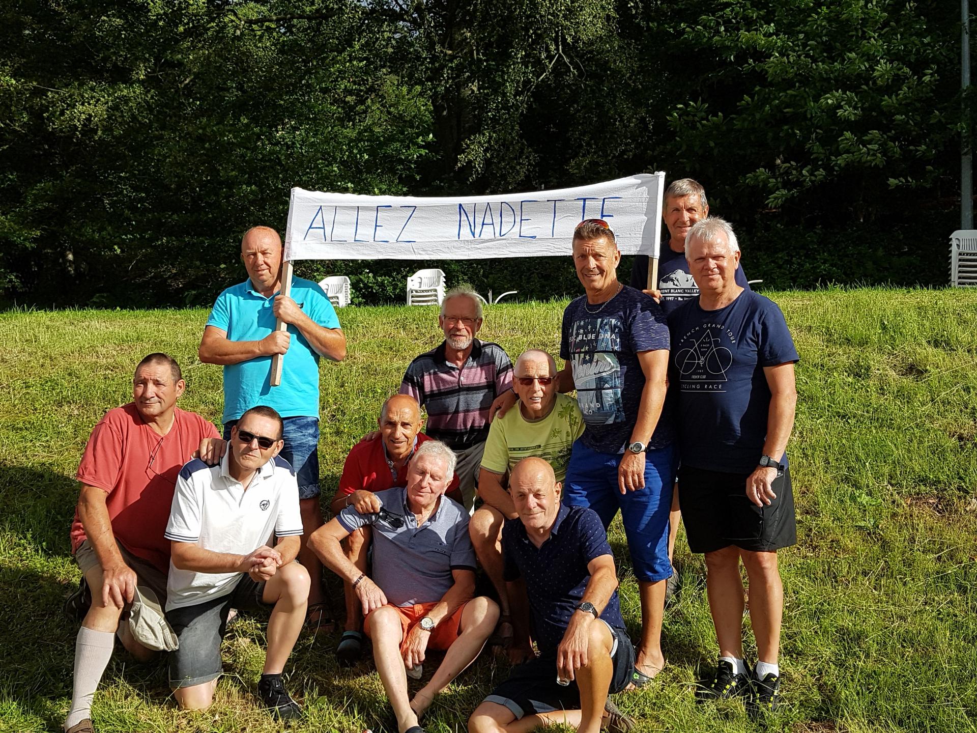 Obernai 2018. Encouragements des hommes pour Nadette et son TDF