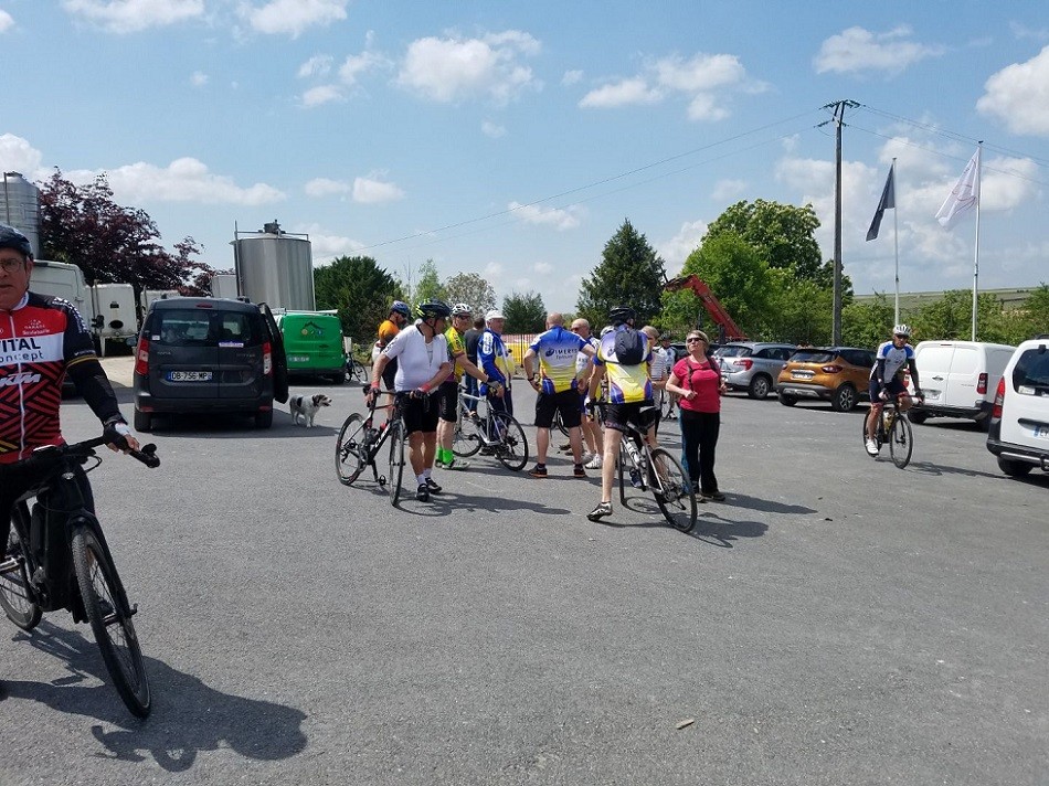 La Lonclas;13/05/2023 Depart des 1e cyclistes 1